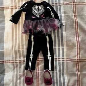American Girl TRULY ME YOU GLOW GIRL SKELETON COSTUME Glows Missing Hair Clip
